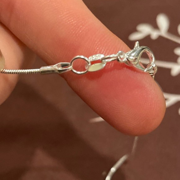 925 Silver Key Charm Pendant Necklace - Picture 2 of 2